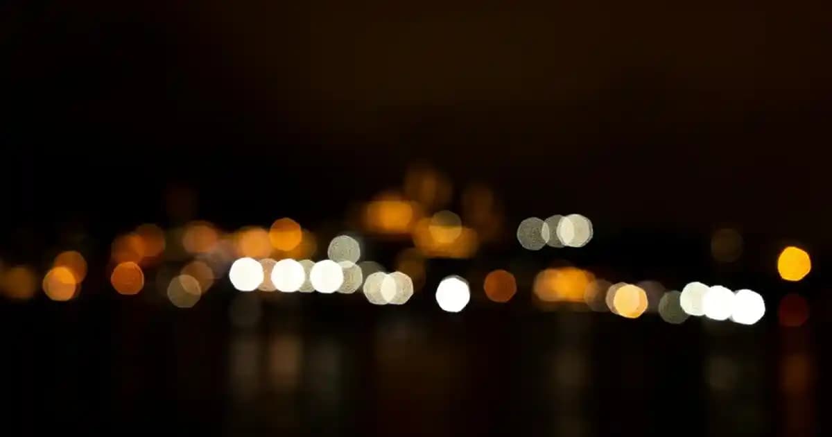 Igor Sarı Çizme: Moda Dünyasında Renkli ve Cesur Bir Trend Analizi