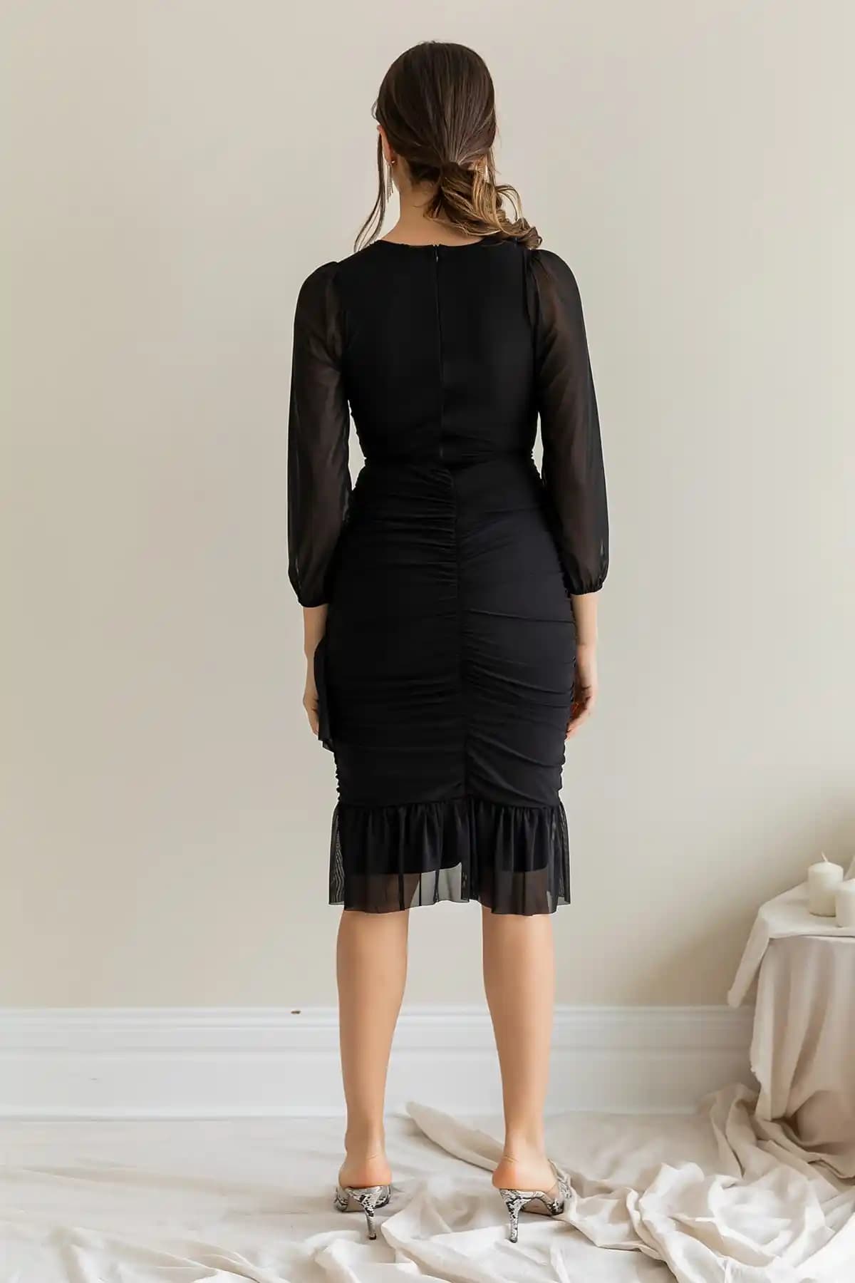 İndirimdeki Elbiselerle Şıklığınızı Uygun Fiyata Yenileyin Modaya Uygun Alışveriş İpuçları