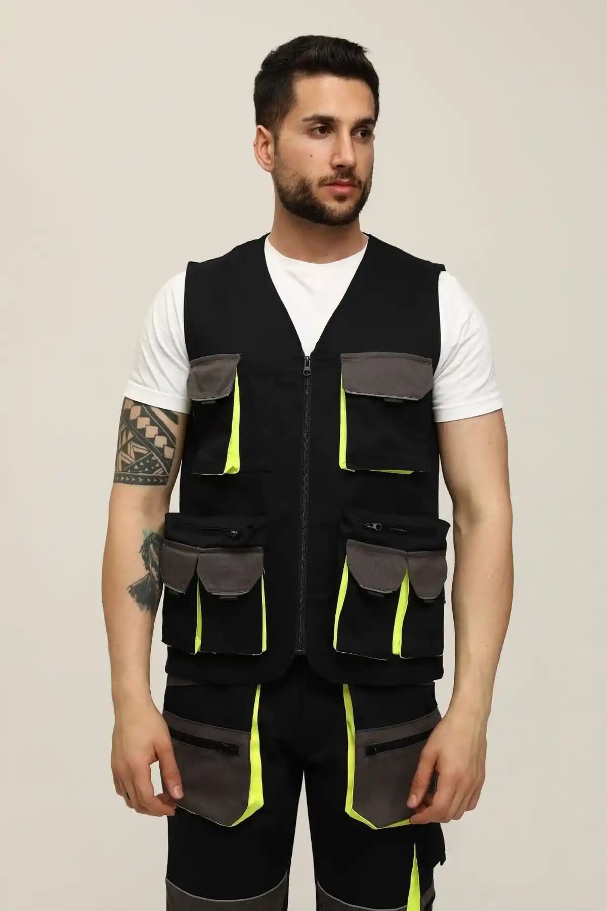 İş Yelek Modelleri: Güvenlik, Fonksiyonellik ve Şıklığın Bir Arada Sunulduğu Seçenekler