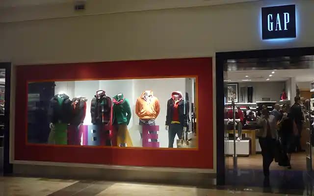 İstinye Park'ta Gap Mağazası: Moda Trendleri ve Uygun Fiyatlı Şıklık Rehberi