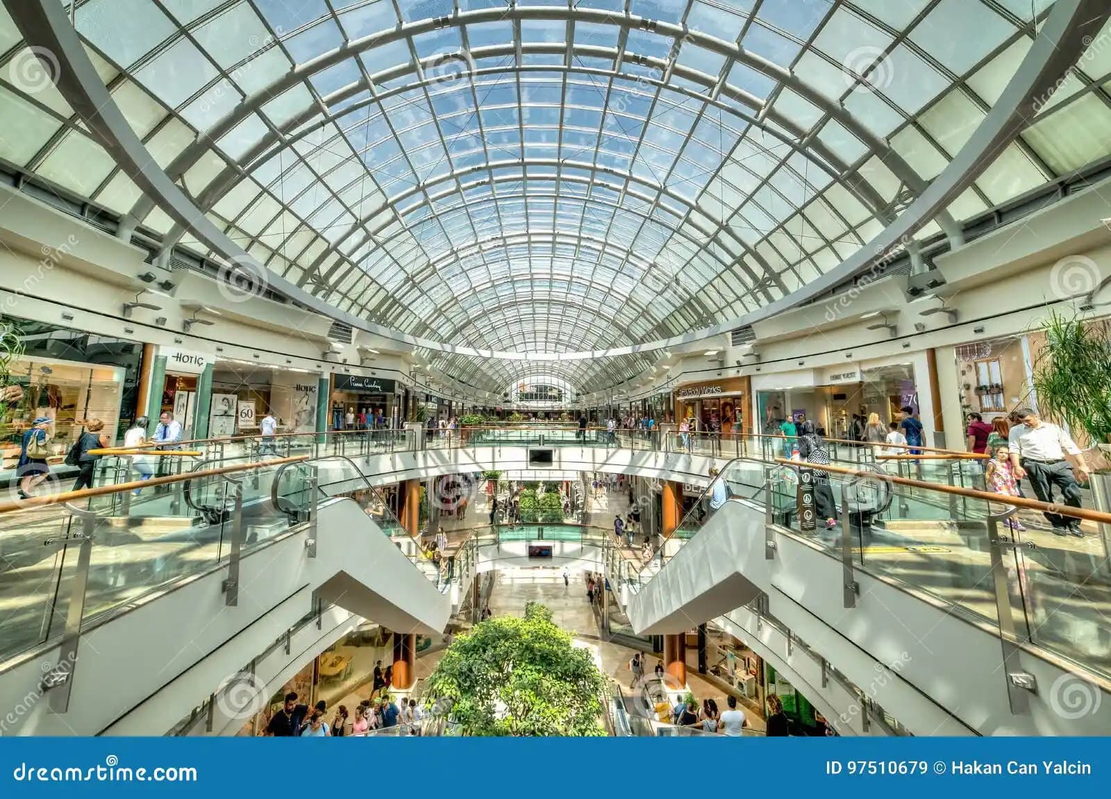 İstinyePark İstanbul: Moda ve Alışverişin En Prestijli Merkezi