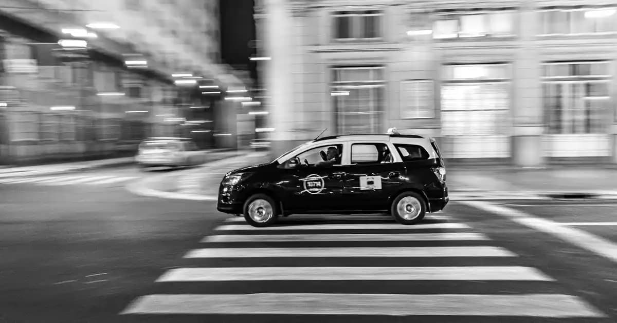 İtalyan Erkek Kolyeleri Moda Trendleri ve Stil Önerileri 2023