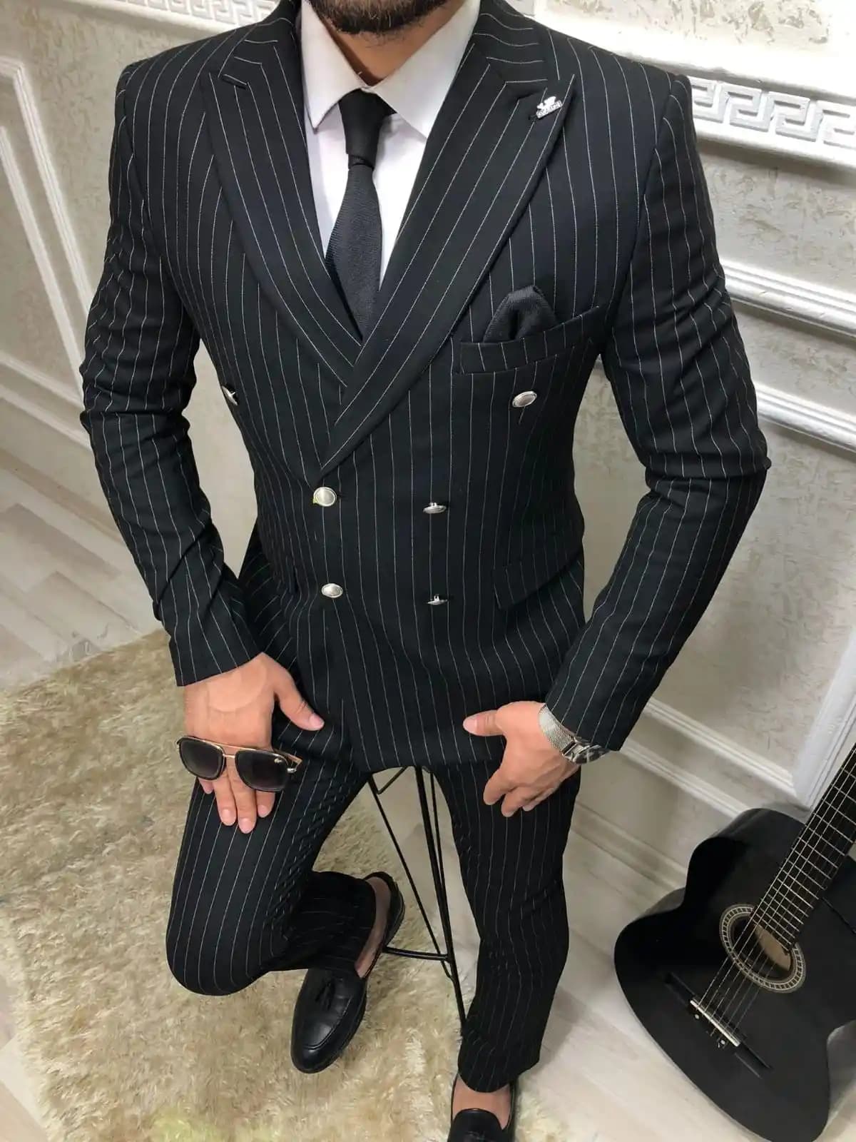 İtalyan Takım Elbise Markaları: Zarafet ve Kalitenin Moda Dünyasındaki Yeri