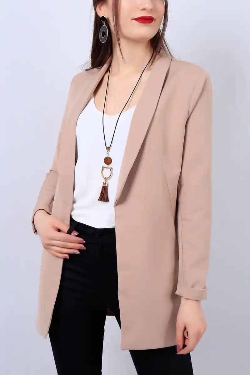 Kadın Blazer Ceket Modelleri ve Trendleri 2024 Güncel Stil Önerileri