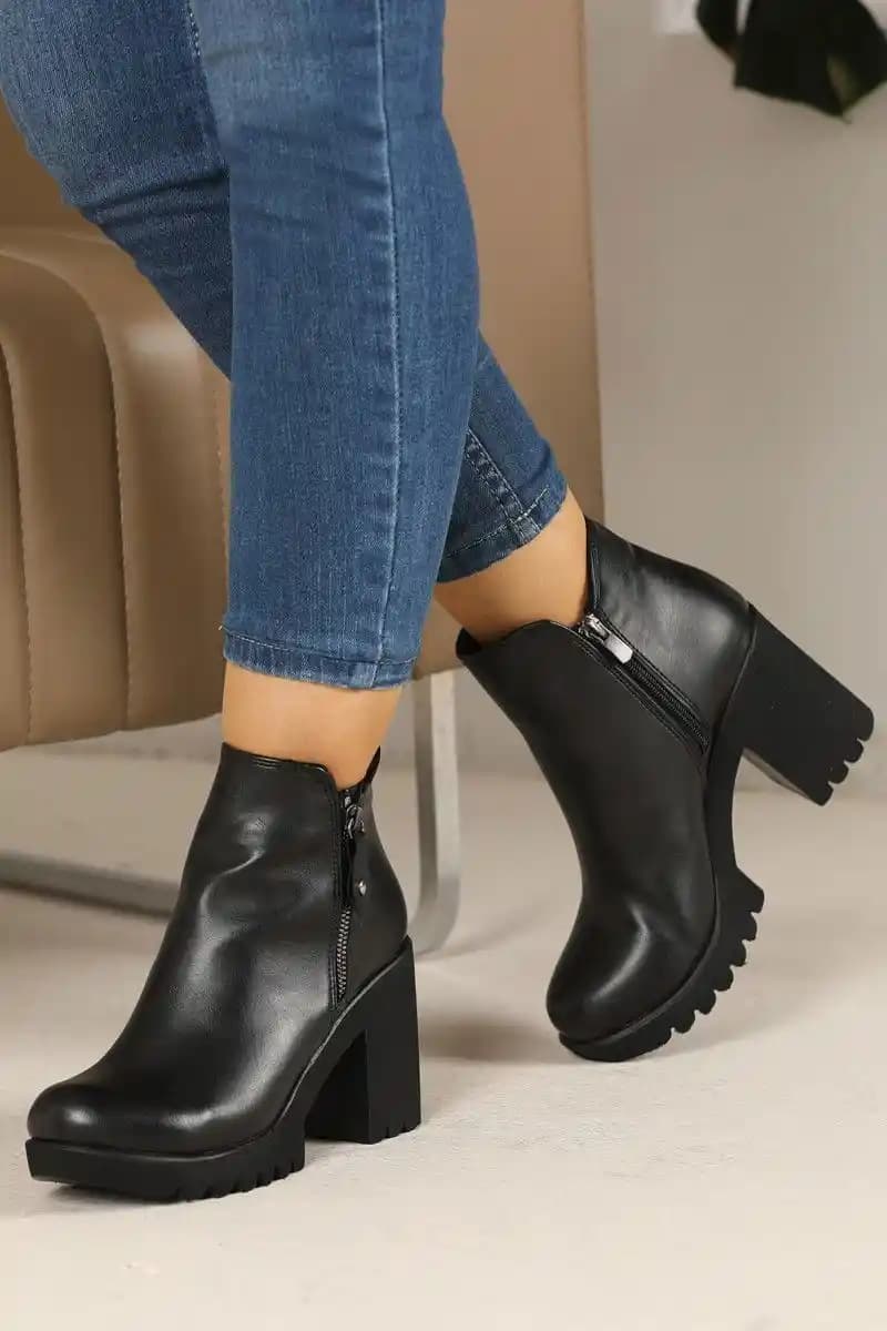 Kadın Kalın Topuklu Bot Modelleri ve Moda Dünyasındaki Yeri Hakkında Detaylı Bilgi