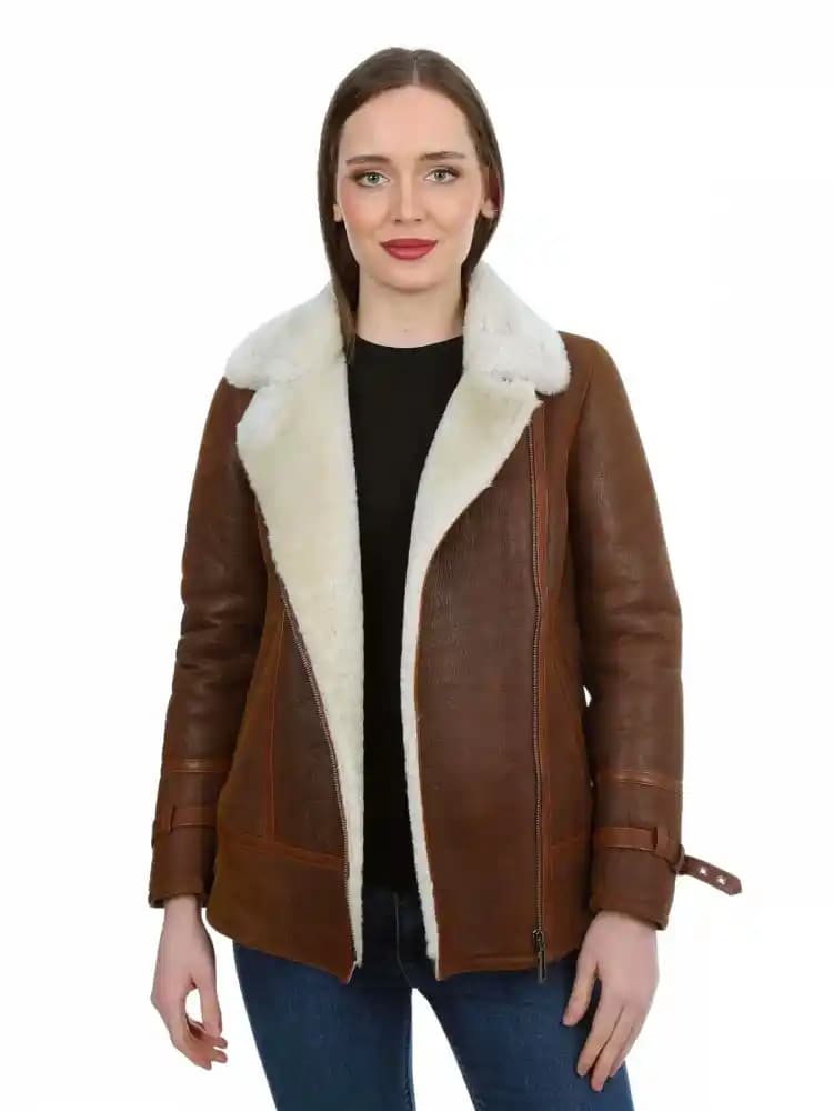 Kadın Moda Dünyasında Kürklü Tasarımlar: Zarafet ve Şıklığın Simgesi