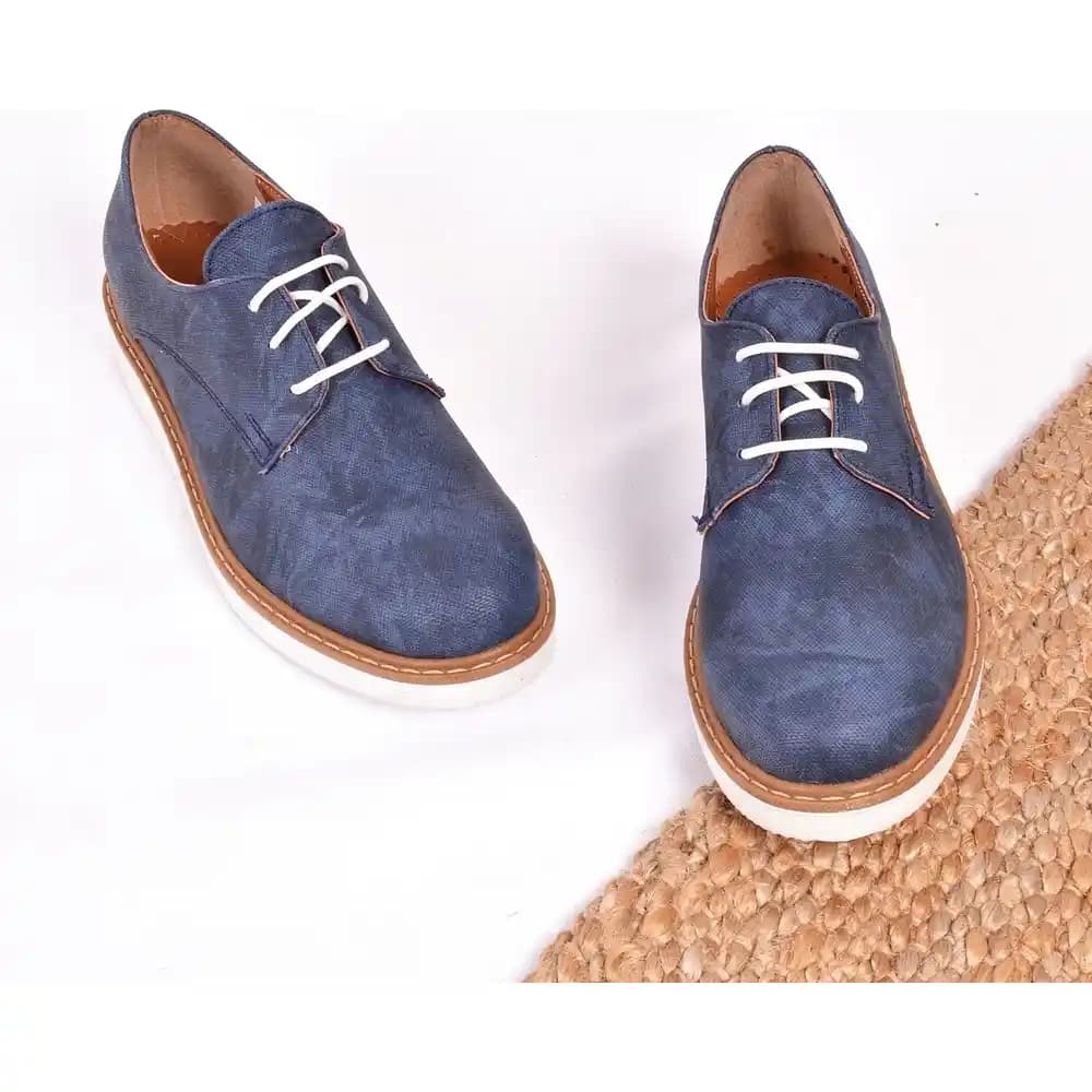 Kadın Modasında İskarpin Ayakkabılar: Şıklık ve Zarafetin Modern Temsilcisi