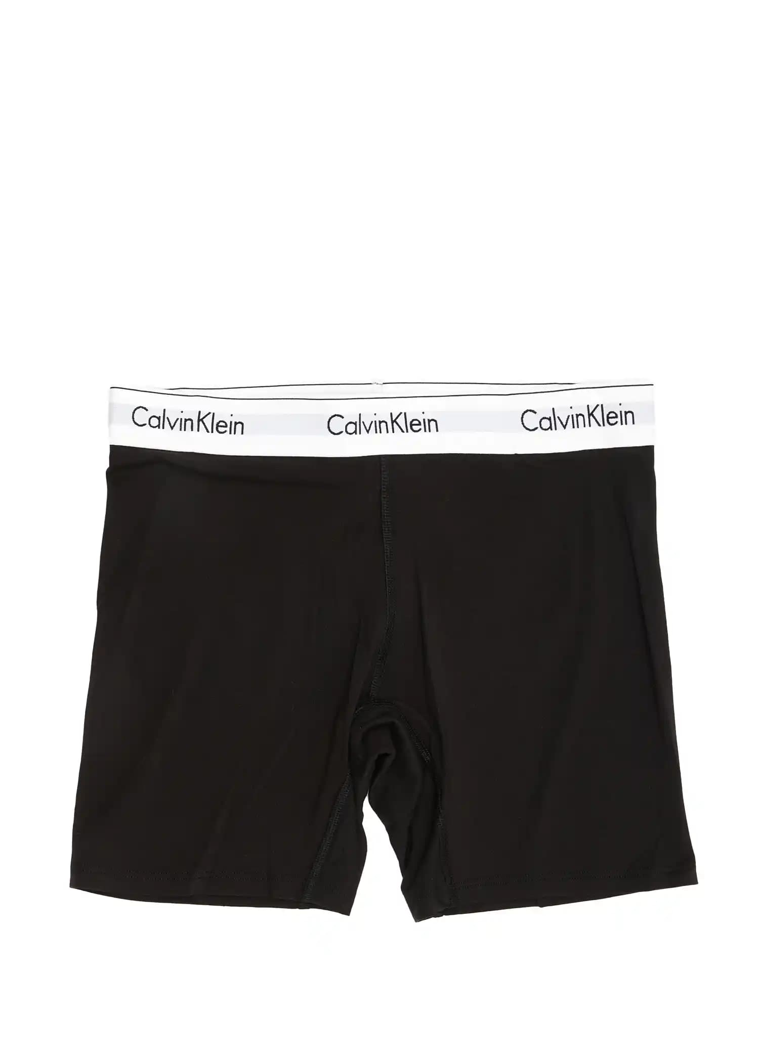 Kadın ve Erkekler İçin Calvin Klein Boxer ile Şıklık ve Konforun Buluşması
