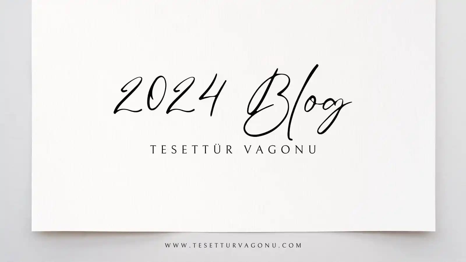 Kadın Yarım Fermuarlı Fitilli Elbise: Modern ve Çok Yönlü Şıklık İçin Uygun Tasarım