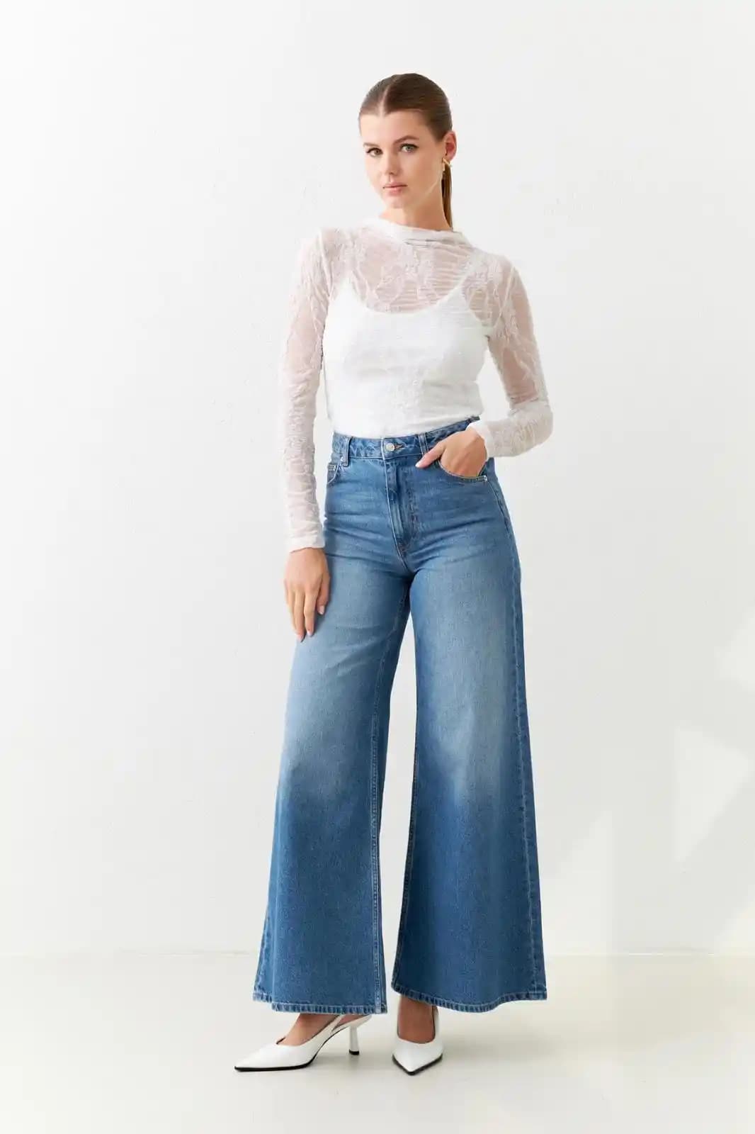 Kadınlar İçin Bol Kesim Kot Pantolon Modası ve Stil İpuçları