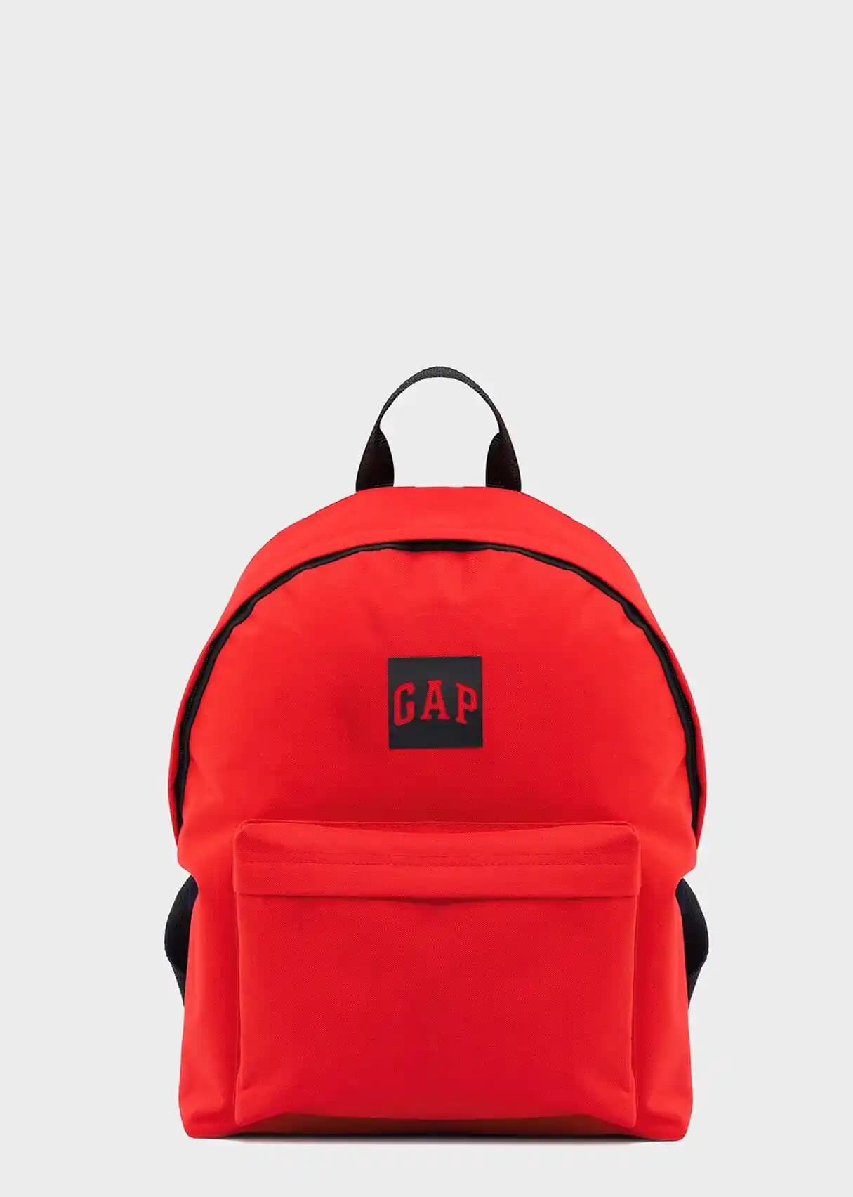 Kadınlar İçin Gap Marka Sırt Çantalarının Moda ve Fonksiyonellik Açısından Önemi