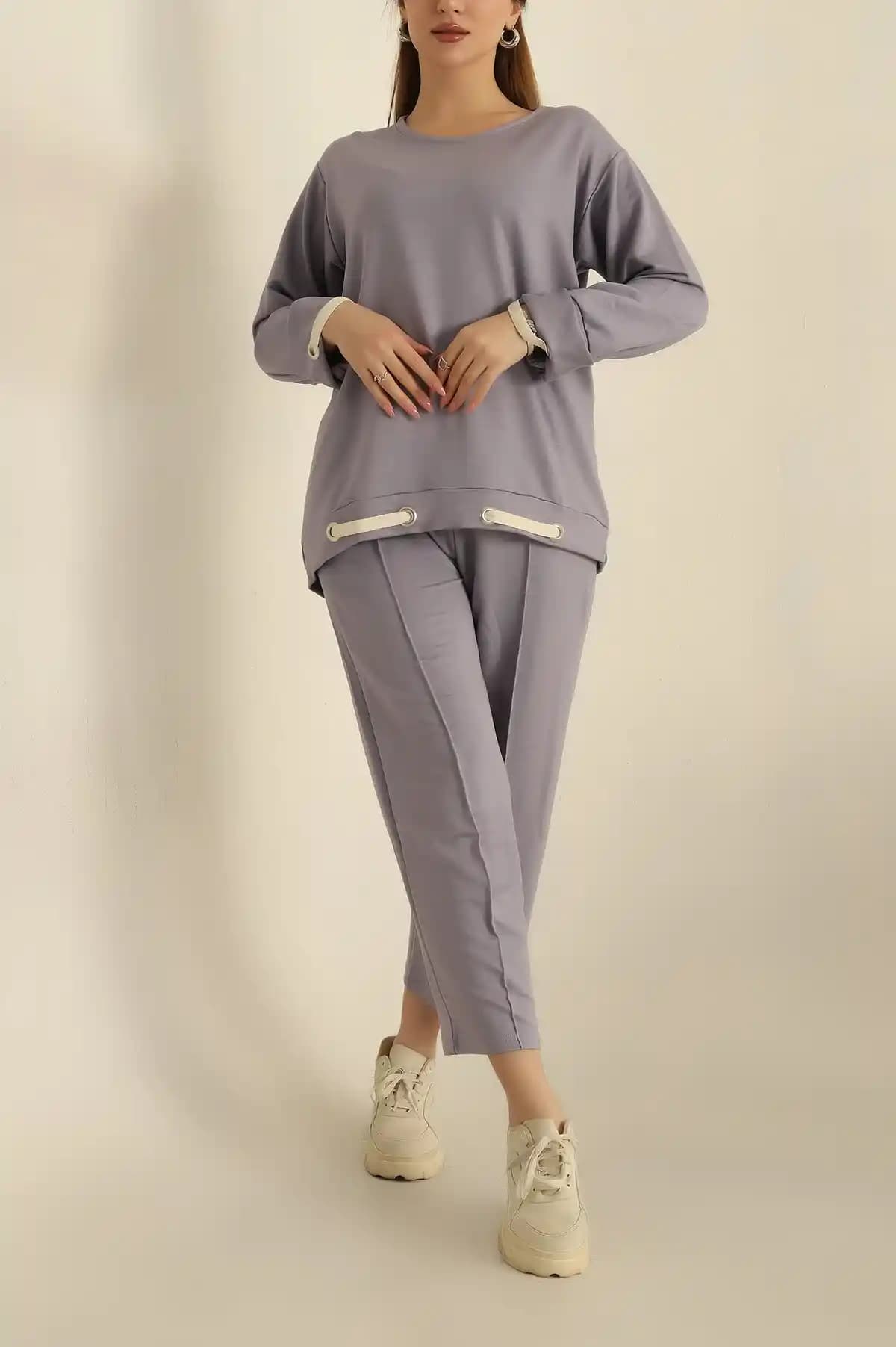 Kadınlar İçin Kumaş Takımlar: Şıklık ve Fonksiyonellik Sunan Modern Moda Parçaları