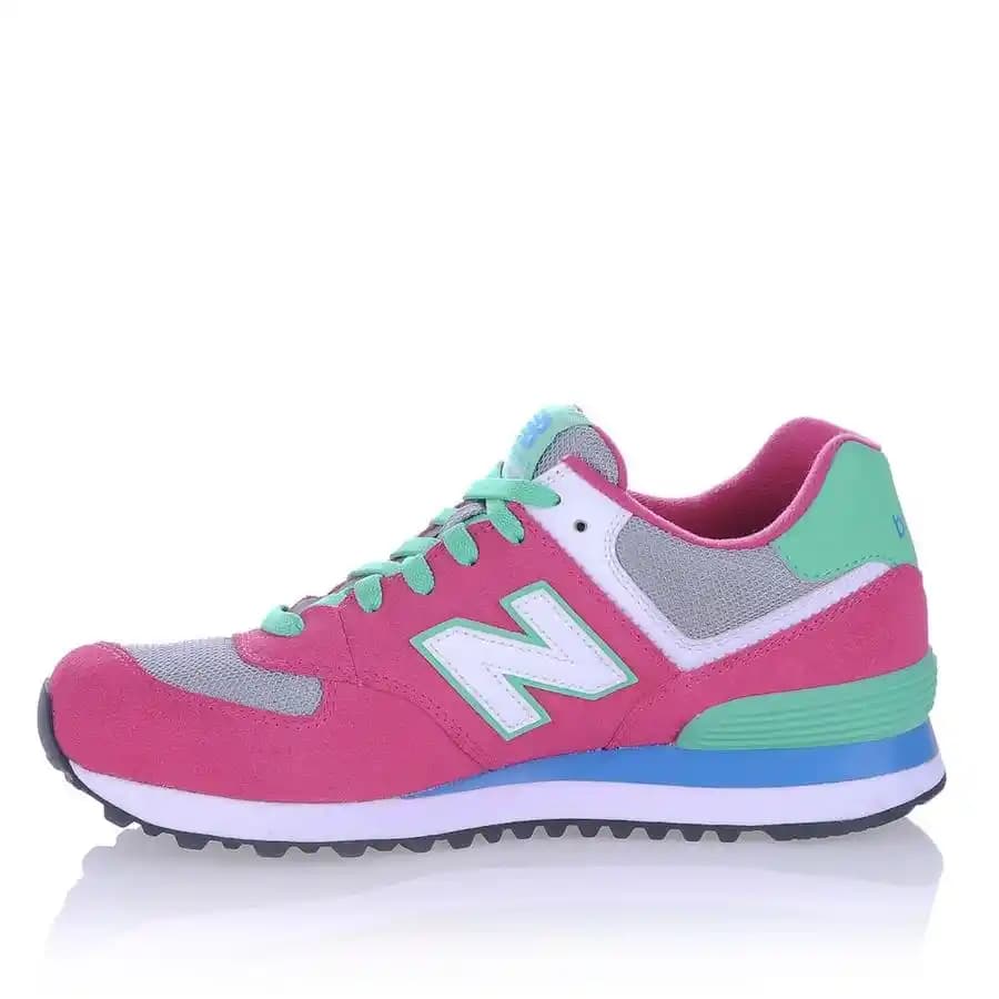 Kadınlar İçin New Balance 574 Spor Ayakkabıları: Şıklık ve Konforun Buluşması