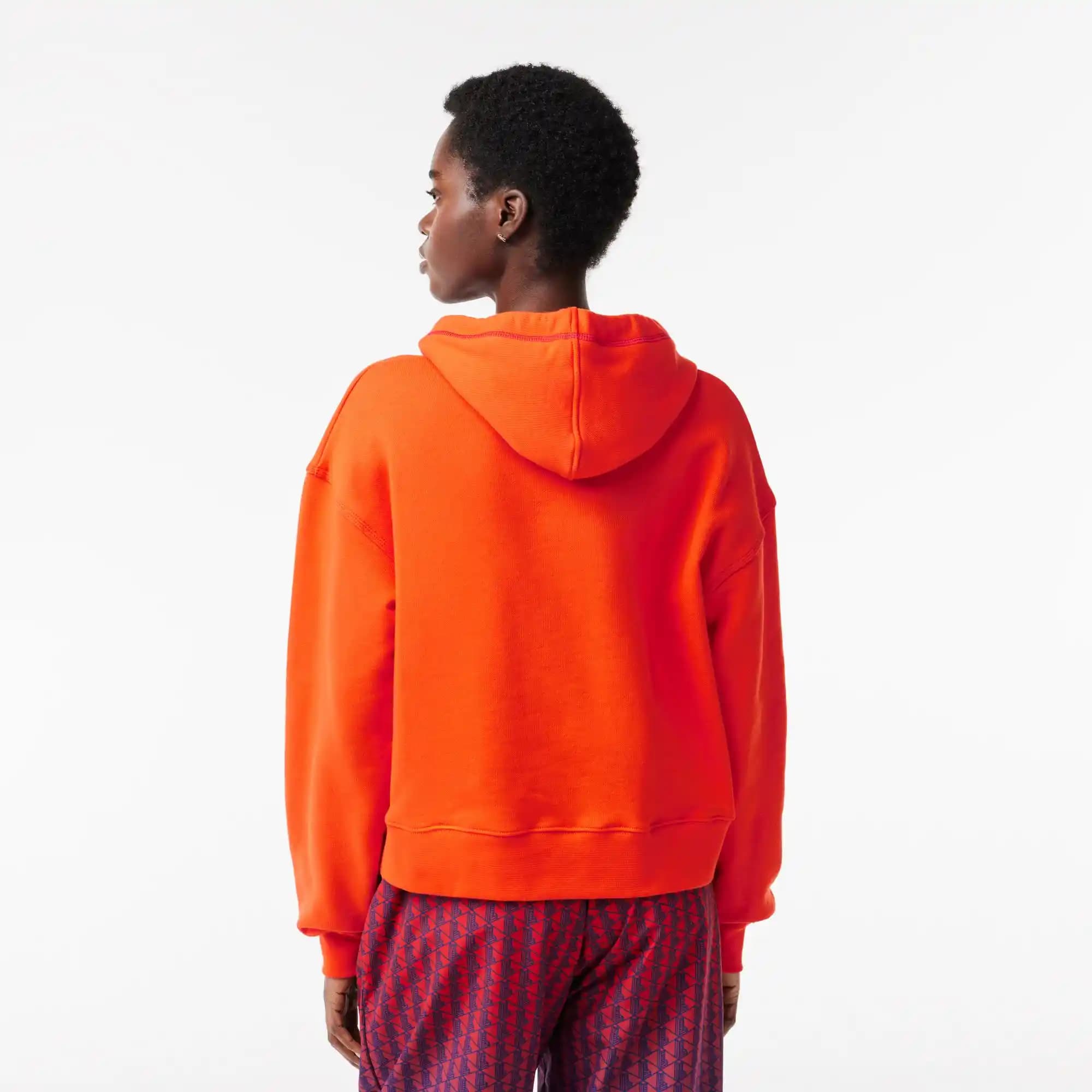 Kadınlar İçin Turuncu Sweatshirtler: Moda Trendleri ve Kombinasyon Önerileri