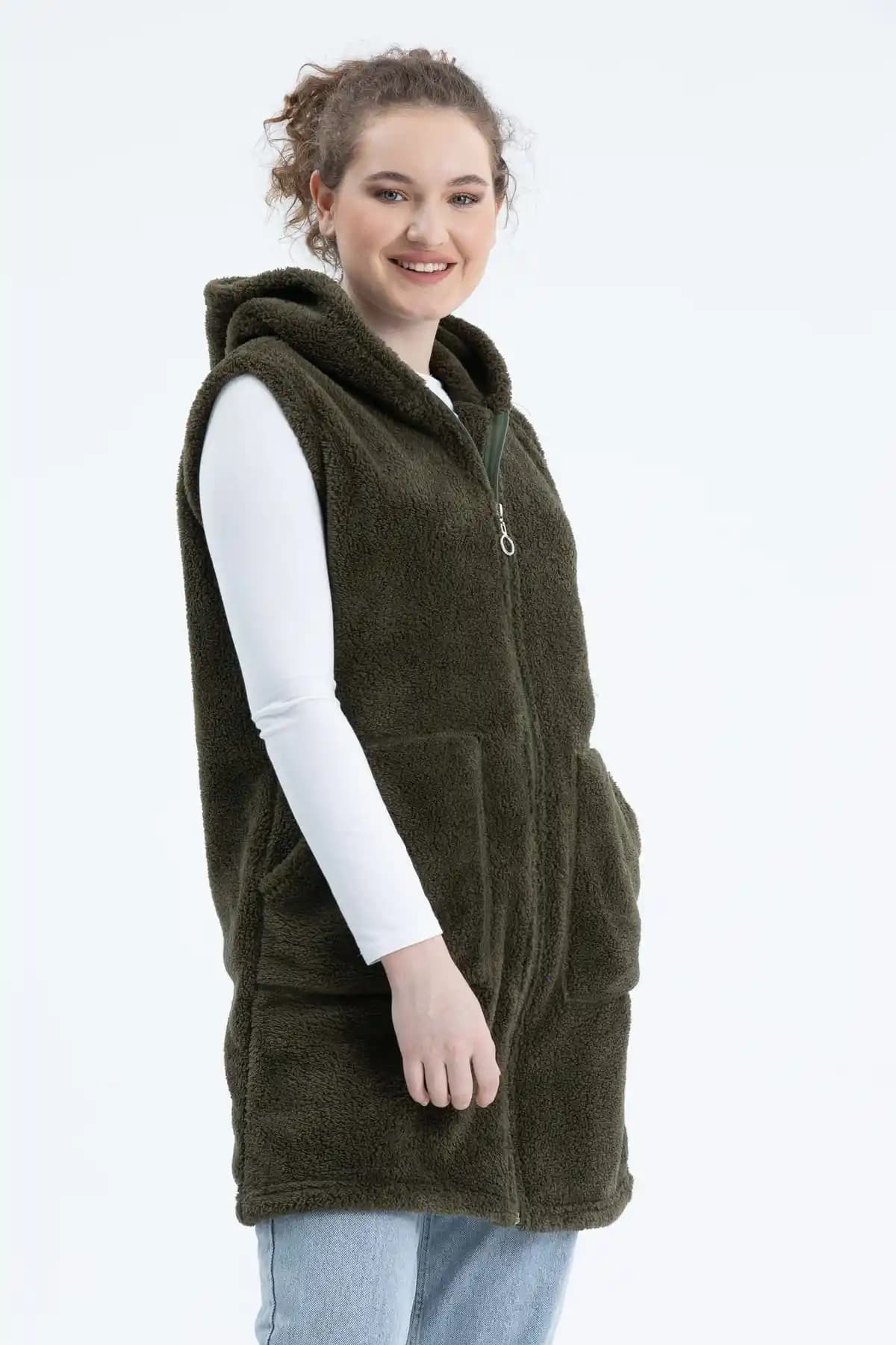 Kadınlar İçin Uzun Polar Yelekler: Şıklık ve Konforun Mükemmel Uyumu