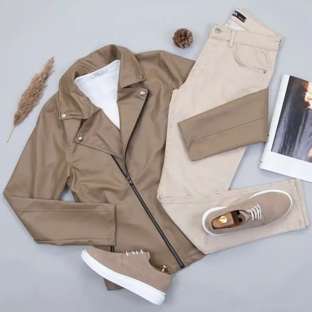 Kahve Renkli Deri Ceketlerle Şık ve Zamansız Kombinasyonlar Rehberi