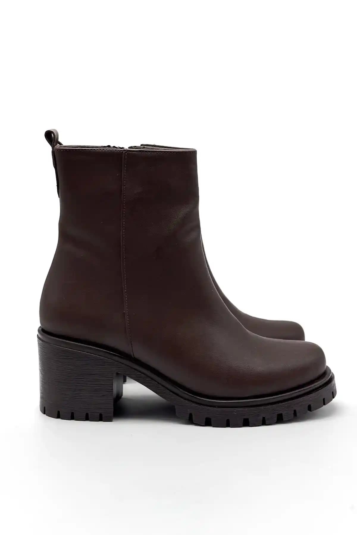 Kahve ve Moda: Günümüz Trendlerinde Birleşen İki Tutku ve Yaratıcı Tasarımlar