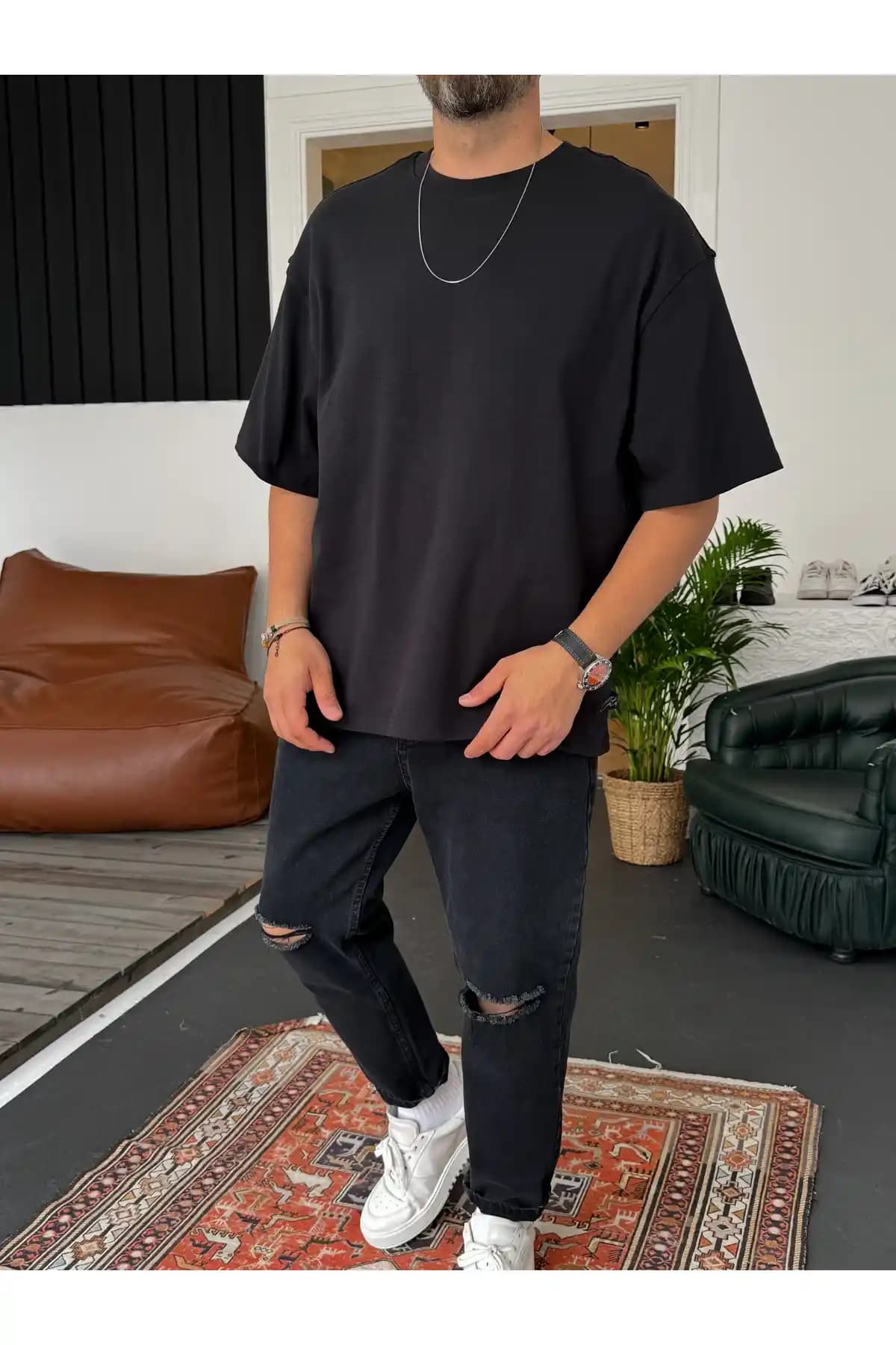Kalın Tişörtler Moda Dünyasında Rahatlık ve Şıklığın Buluşma Noktası