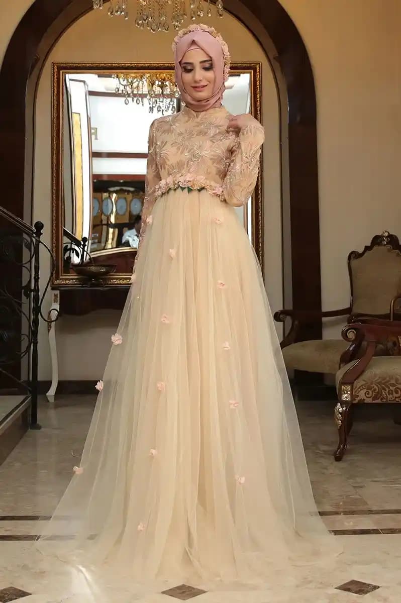 Kapalı Mezuniyet Elbisesi Trendleri ve Stil Önerileri 2024