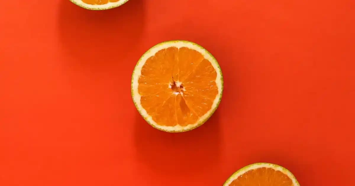 Kapüşonlu Uzun Hırka Modası ve Kombin İpuçlarıyla Şıklık ve Konfor Bir Arada