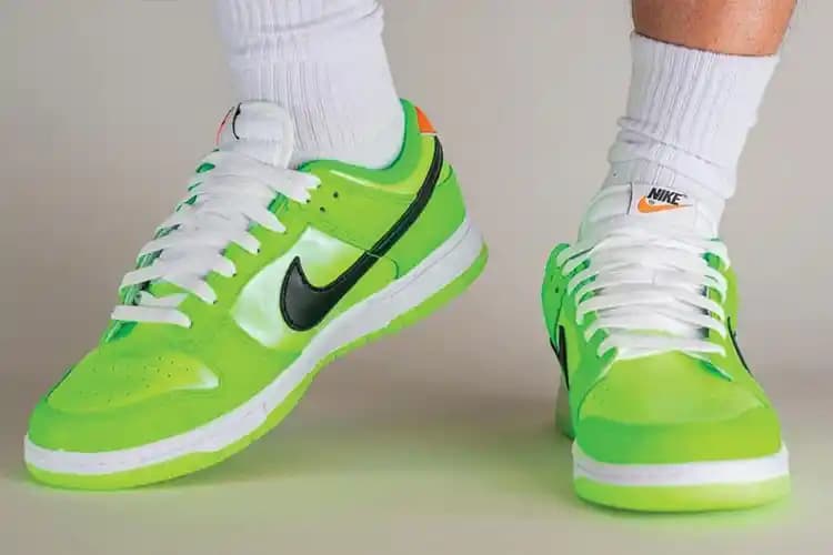 Karanlıkta Parlayan Ayakkabılar Moda Dünyasında Teknolojiyi Yansıtan Yenilikçi Trend