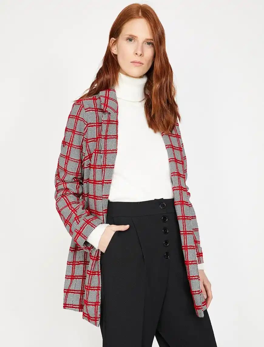 Kareli Mont Modasında Güncel Trendler ve Kombin Önerileri