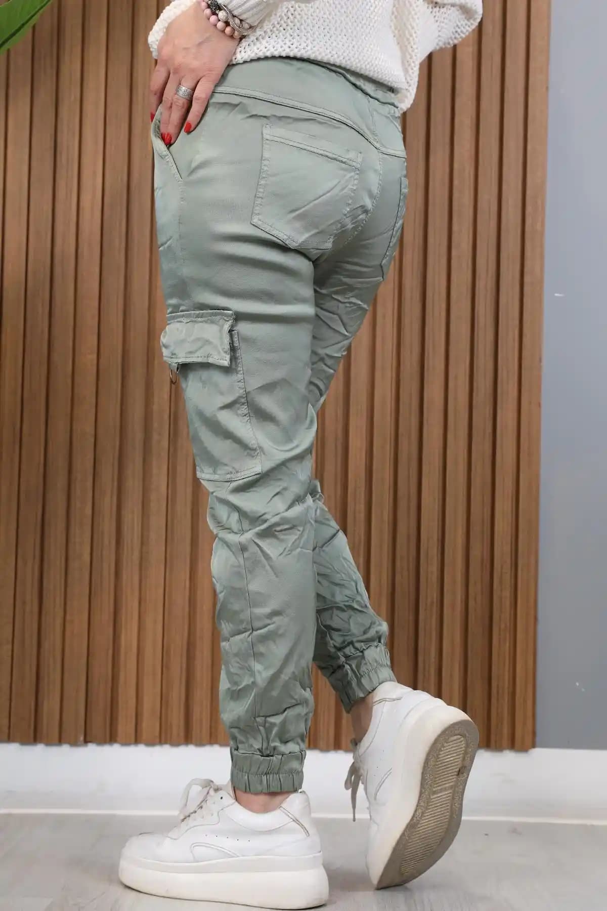 Kargo Model Pantolonların Moda Dünyasındaki Yeri ve Stil Entegrasyonu