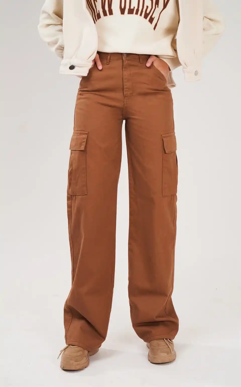 Kargo Pantolon Bol Paça Modası: Rahat ve Şık Bir Seçenek Günümüz Trendleriyle Uyumludur