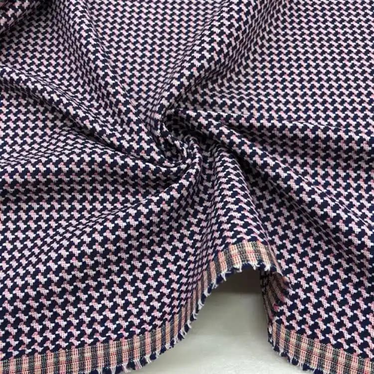 Kazayağı Kumaşın Moda Dünyasındaki Yeri ve Zamansız Şıklık Anlayışı