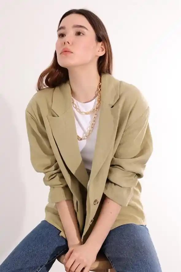 Keten Ceket Kombinleri: Şıklık ve Rahatlık Sunan Stil İpuçları ve Trendler