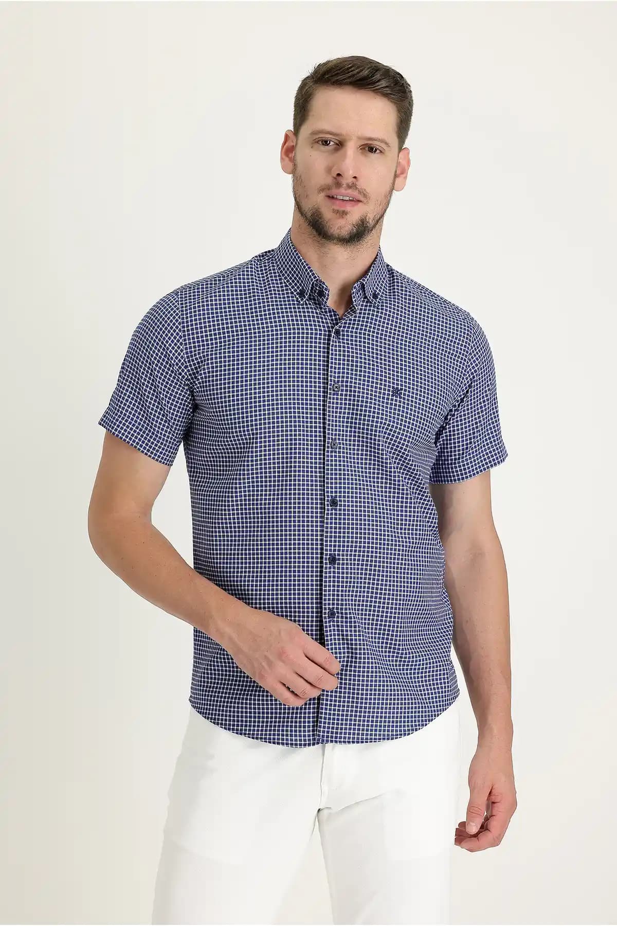 Kiğılı Kısa Kollu Gömlekler: Yaz Aylarında Şıklık ve Rahatlık İçin En İyi Seçenekler