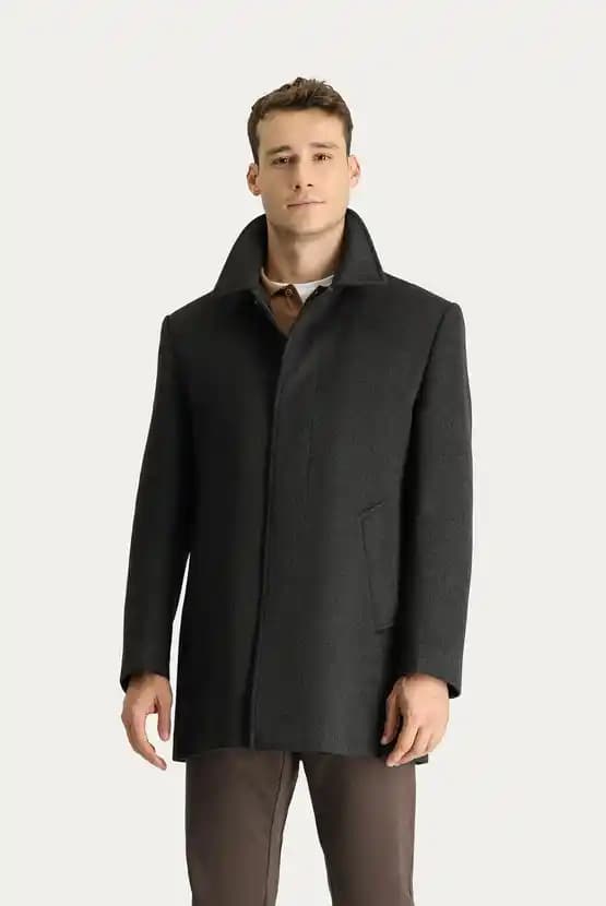 Kiğılı Mont ve Kabanlar ile Kış Modasında Şıklık ve Fonksiyonellik