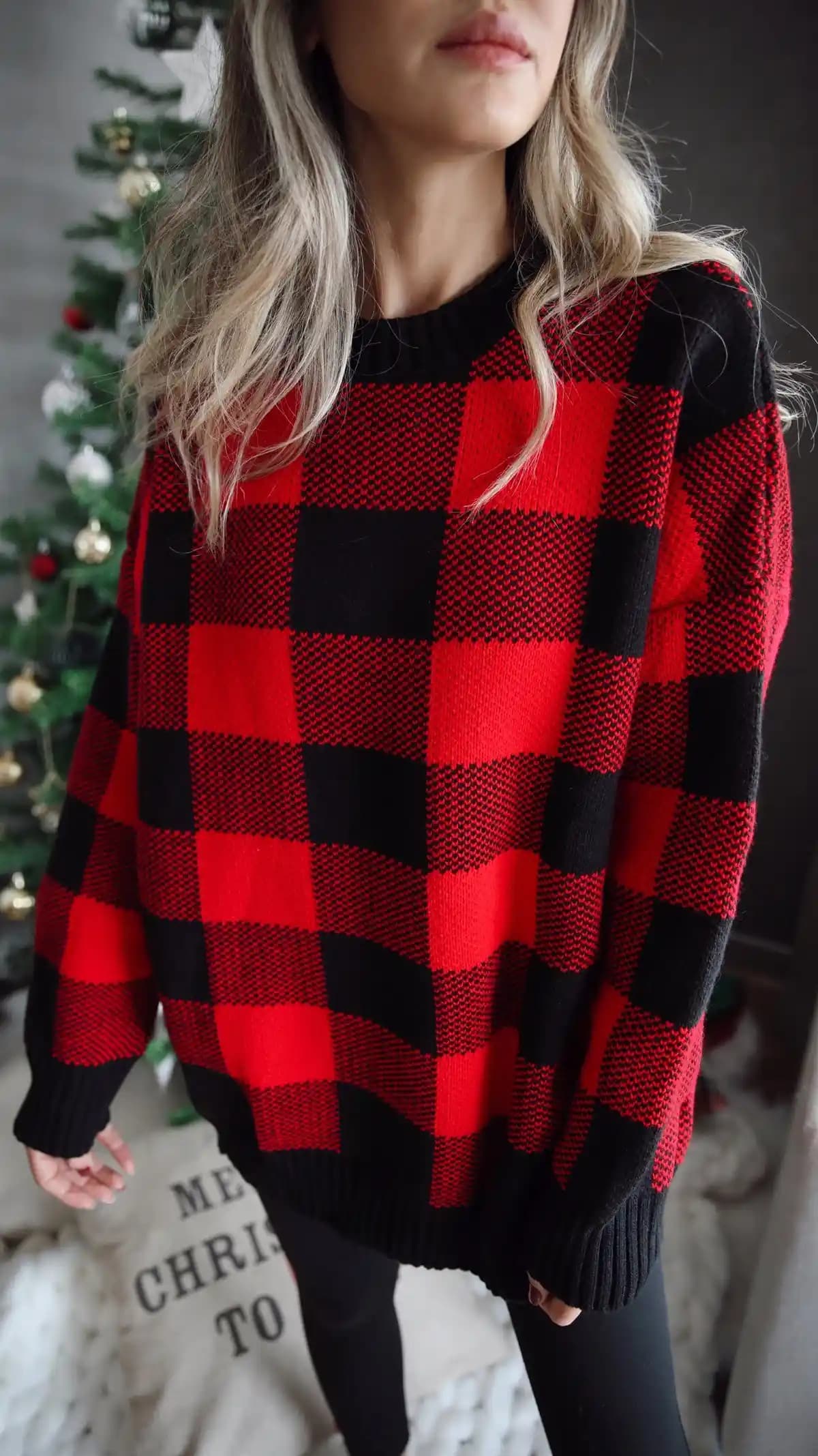 Kırmızı Siyah Kazaklar Moda Dünyasında Çekiciliğin Simgesi ve Stil Önerileri