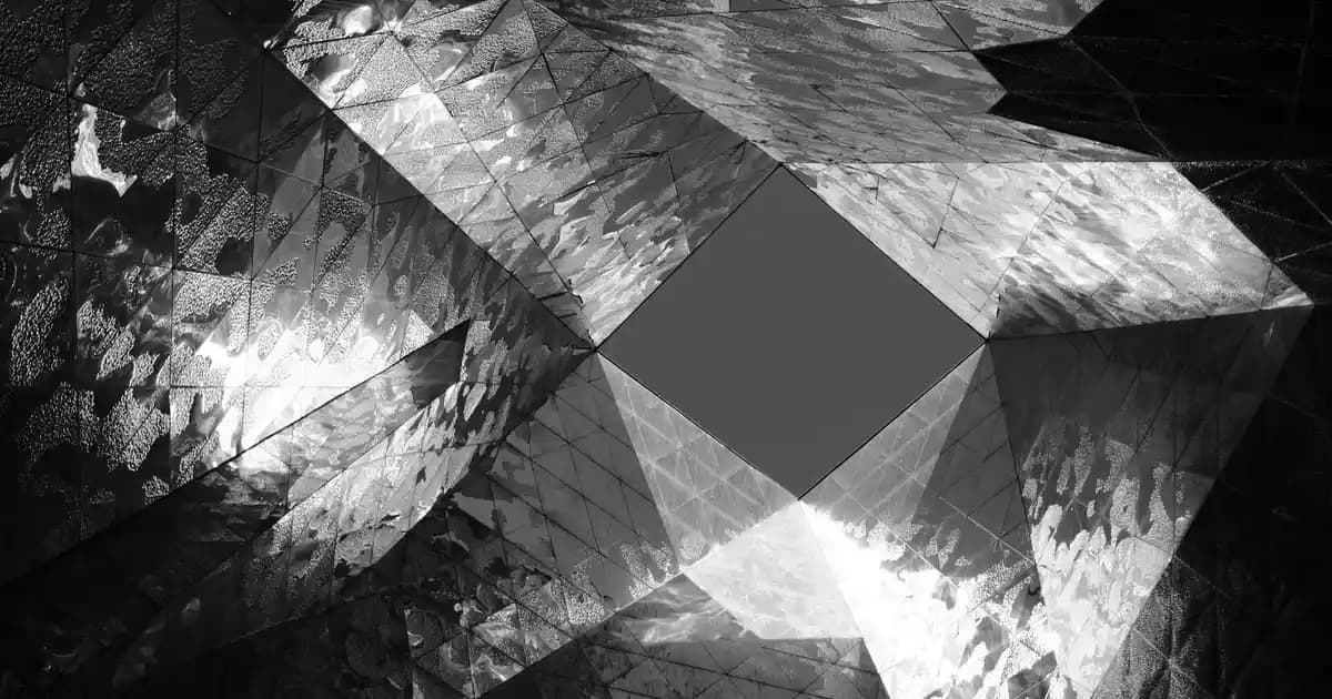 Kırmızı Stan Smith ile Moda ve Stil İfadesinde Cesur Adımlar