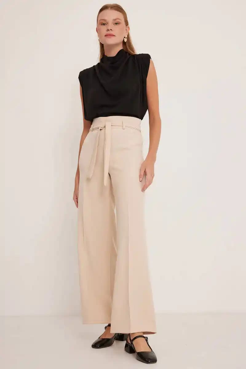 Kış Aylarında Bol Paça Pantolon Kombinleri: Stil ve Konforu Bir Arada Yakalayın