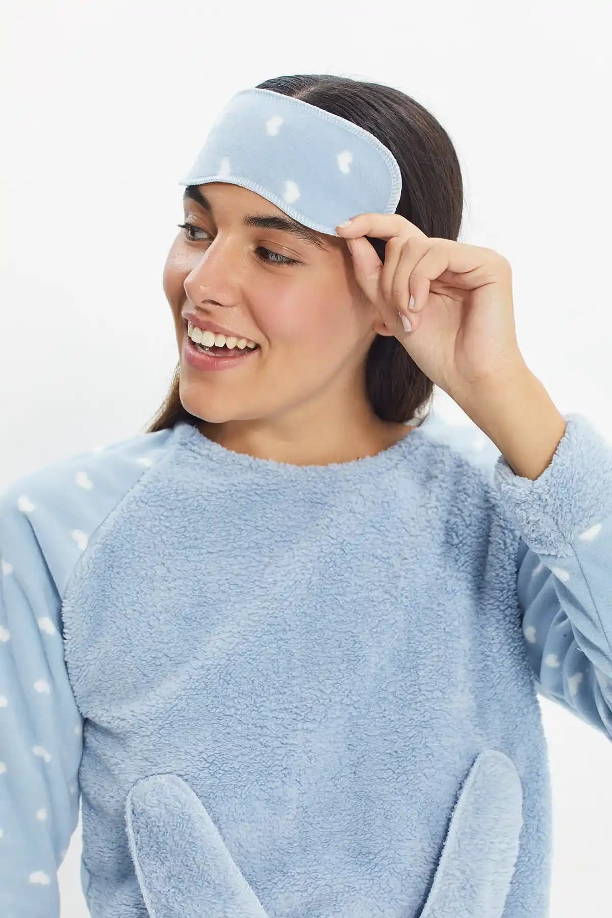 Kış Aylarında Şıklık ve Konfor Sunan 3'lü Polar Pijama Takımları