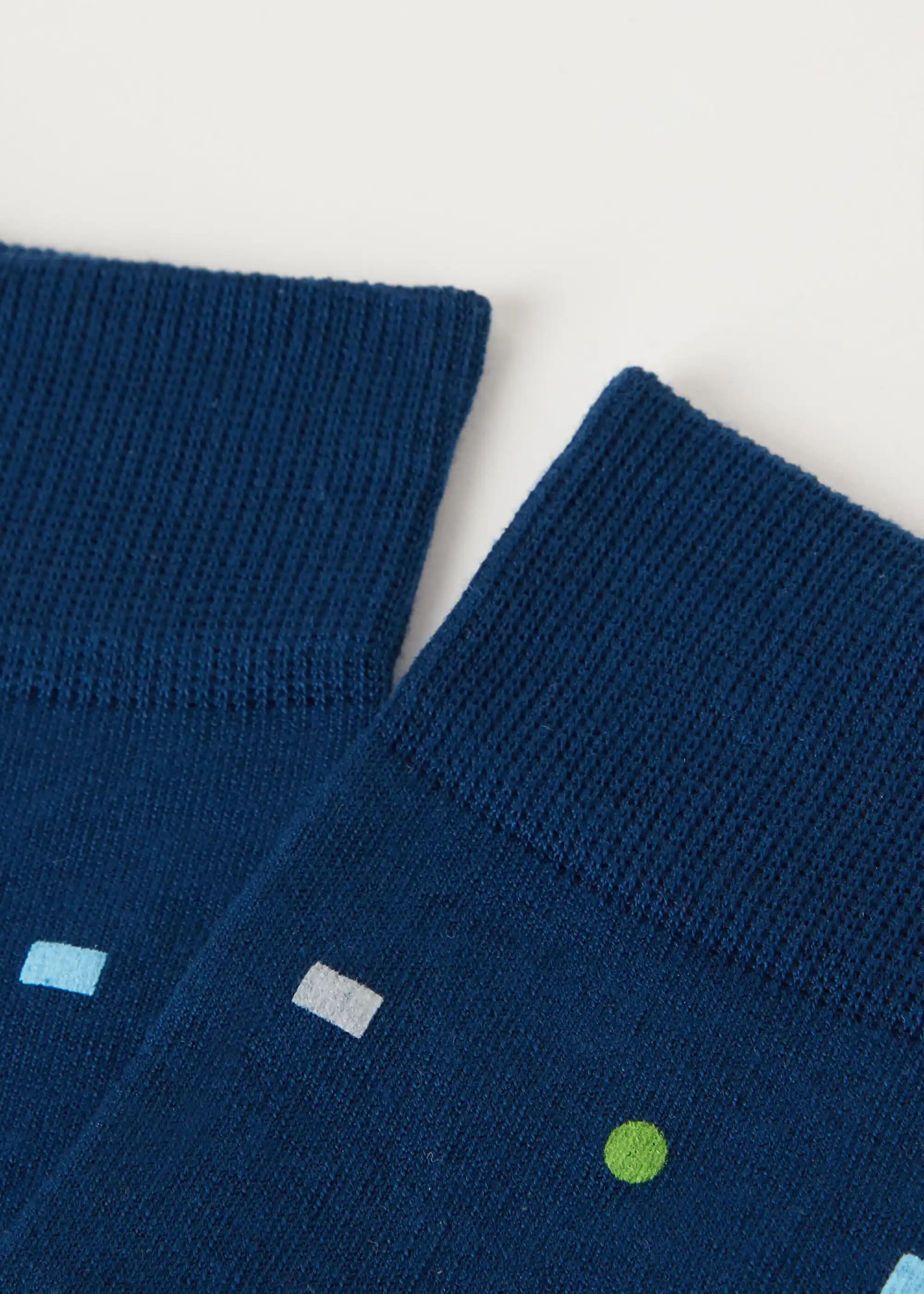 Kısa Erkek Çorabı Modada Yenilik ve Şıklık İçin Güncel Trendler ve Tasarım Seçenekleri