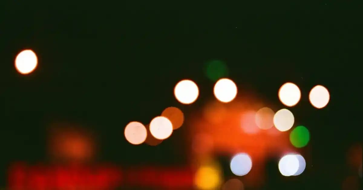 Kısa Siyah Botlar Moda Dünyasında Zamansız ve Çok Yönlü Bir Tercihtir