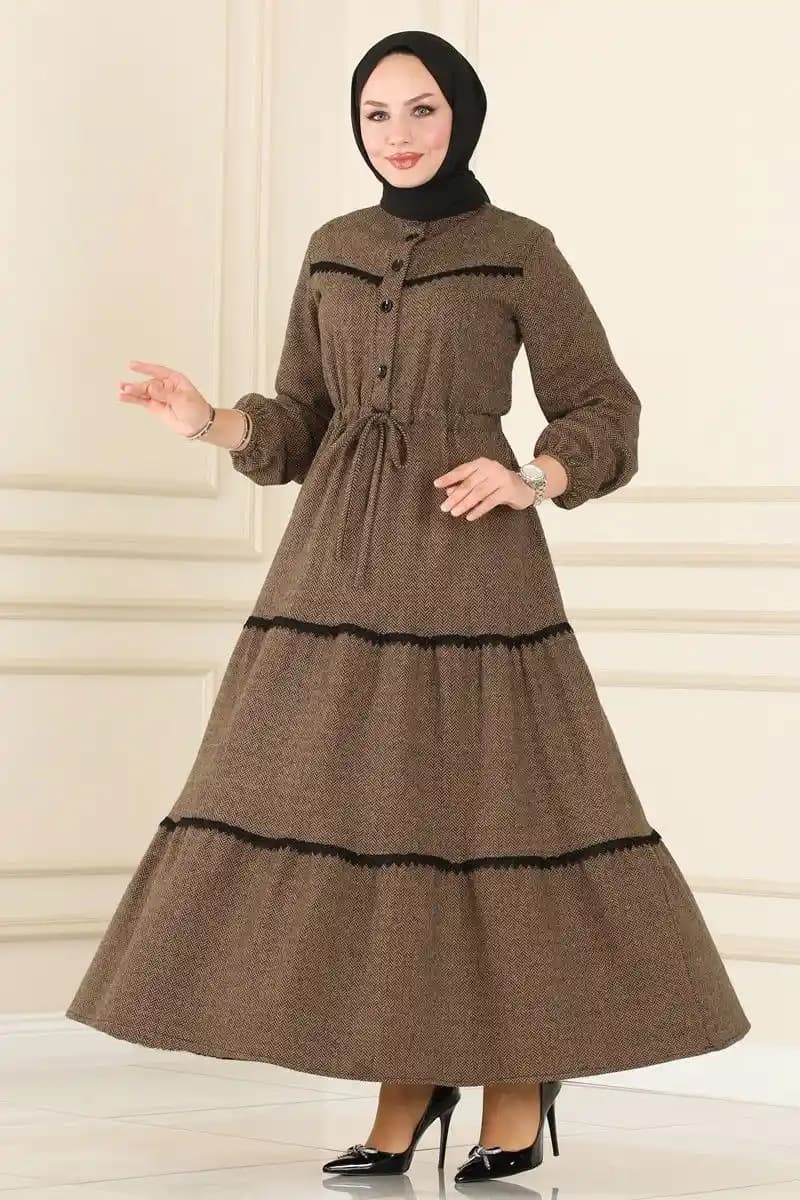 Kışlık Elbise Seçiminde Stil ve Fonksiyonelliğin Birlikte İncelenmesi