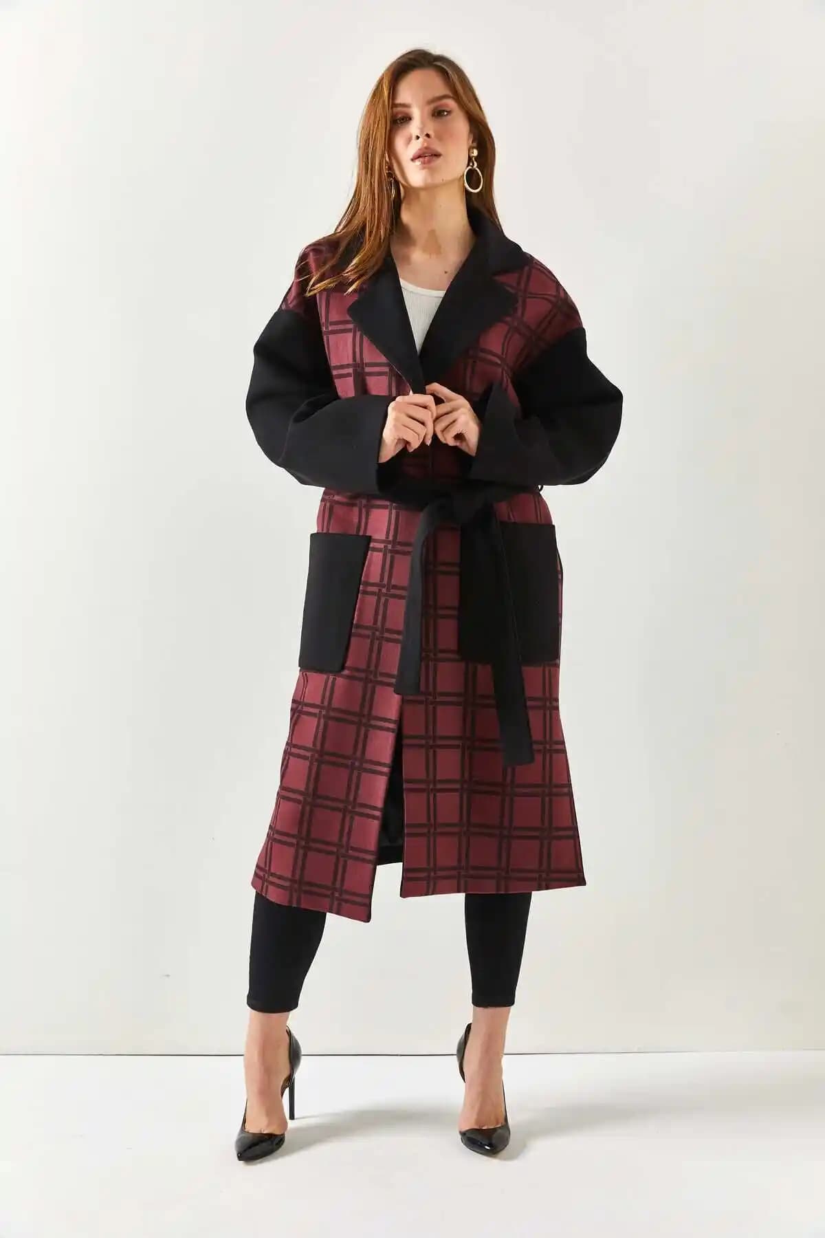 Kışlık Paltolar: Trendler, Seçim İpuçları ve Bakım Önerileriyle Şıklık ve İşlevsellik