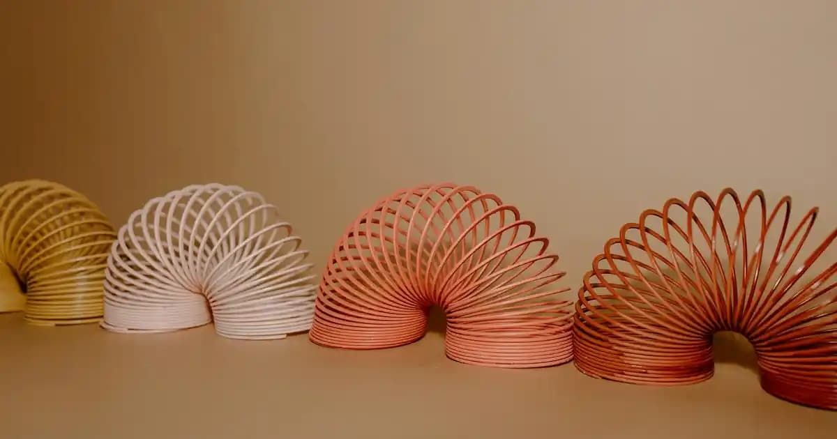 Kışlık Uzun Elbise Seçenekleri ve Moda Trendleri 2024