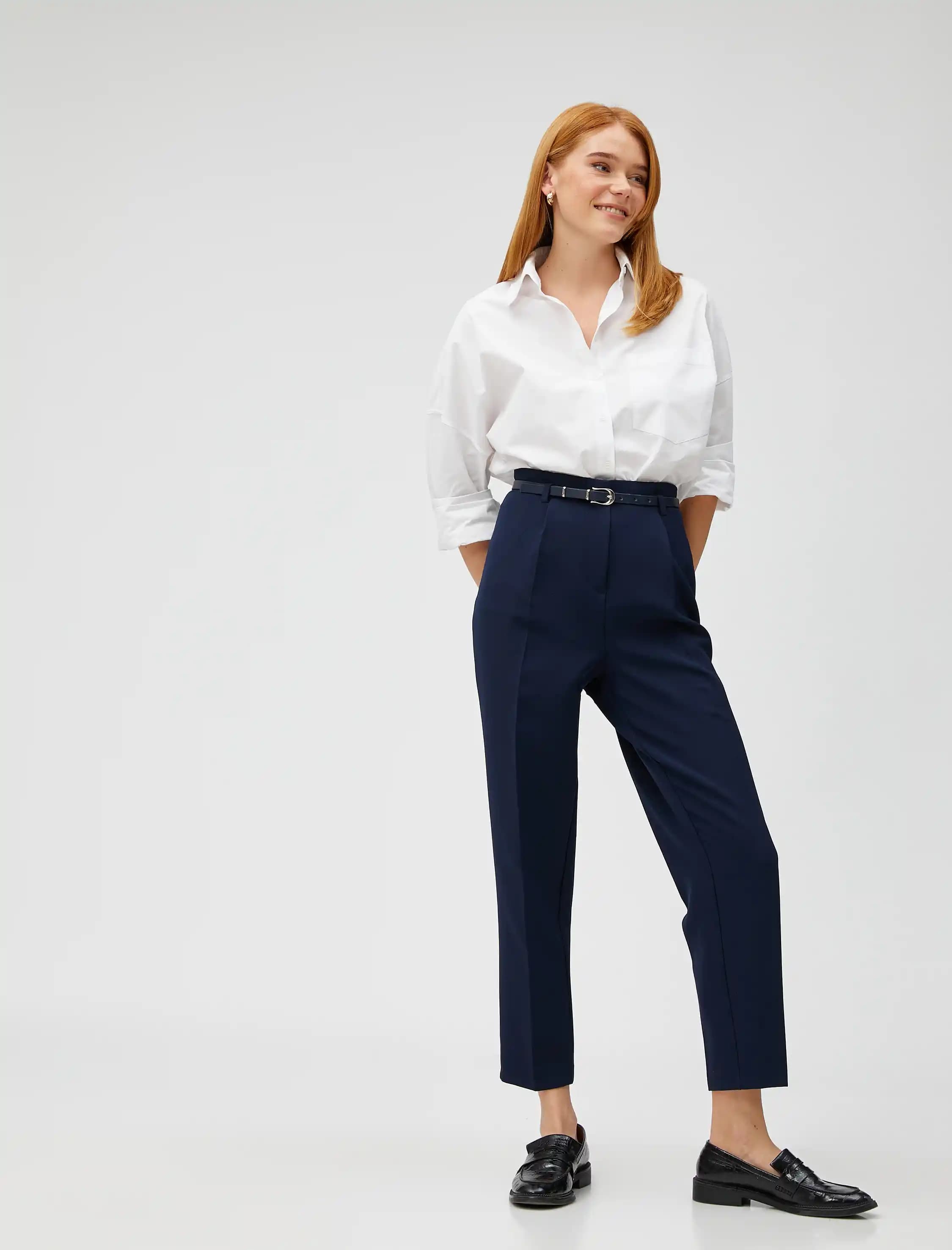 Klasik Kadın Pantolonları: Zamana Direnen Şıklığın ve Rahatlığın Anahtarı