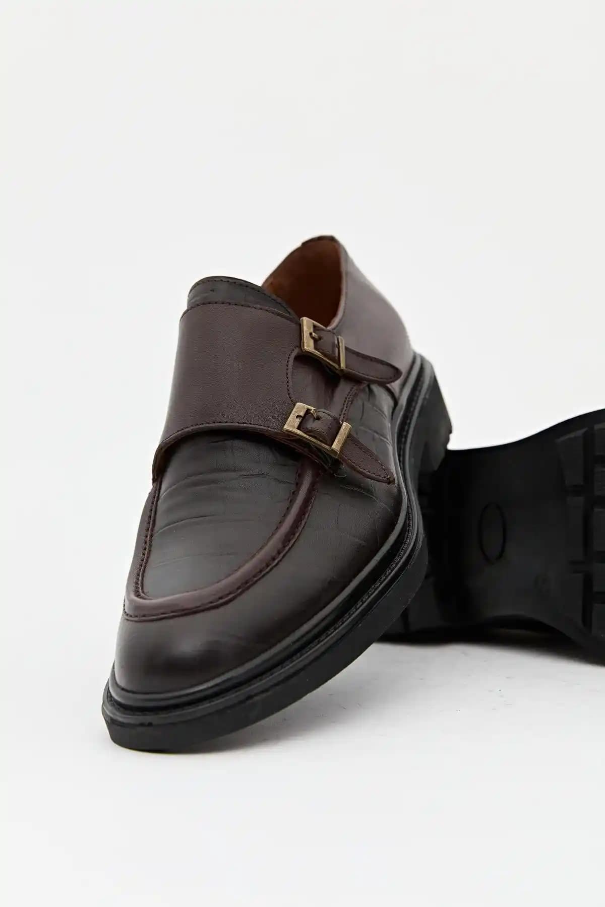 Klasik Kışlık Ayakkabı Seçimi ve Moda Dünyasındaki Yeri Hakkında Detaylı Rehber