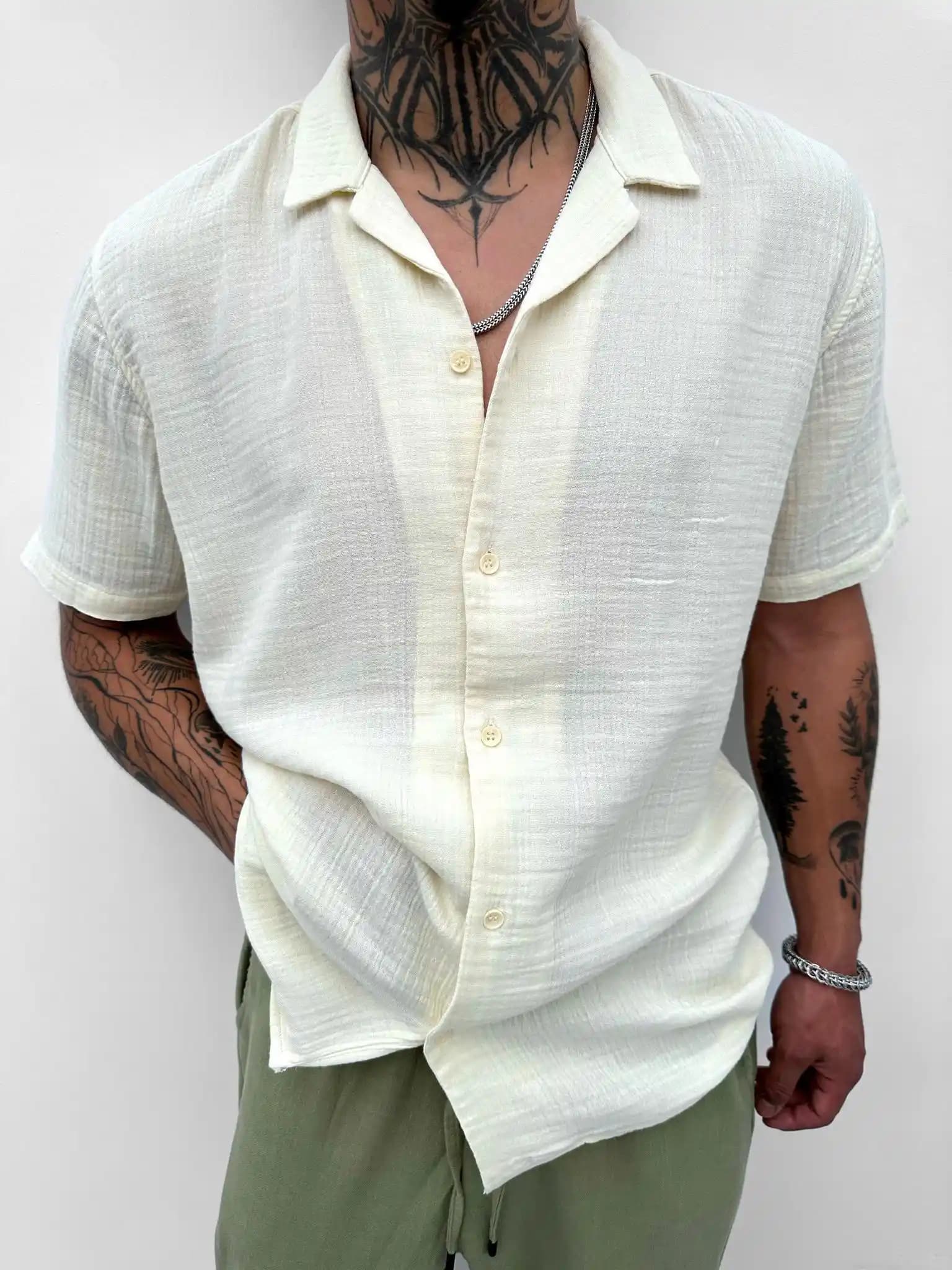 Krem Keten Gömlekler: Zamansız Şıklık ve Konfor Sunan Moda Parçaları