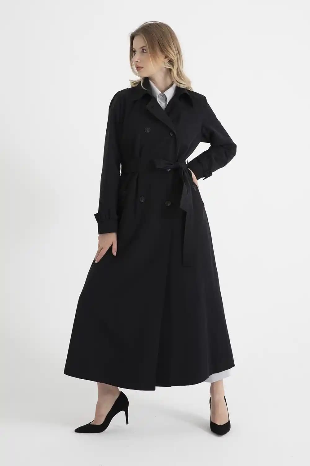 Kruvaze Trençkotun Moda Dünyasındaki Yeri ve Stil İpuçları