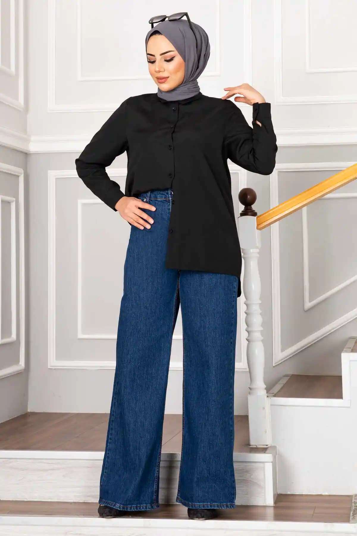 Lacivert Kot Pantolon: Şıklık ve Konforu Bir Arada Sunan Çok Yönlü Parça