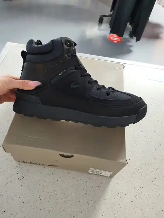 Lacoste Gore-Tex Botlar: Moda ve Fonksiyonelliği Bir Arada Sunan Ayakkabılar