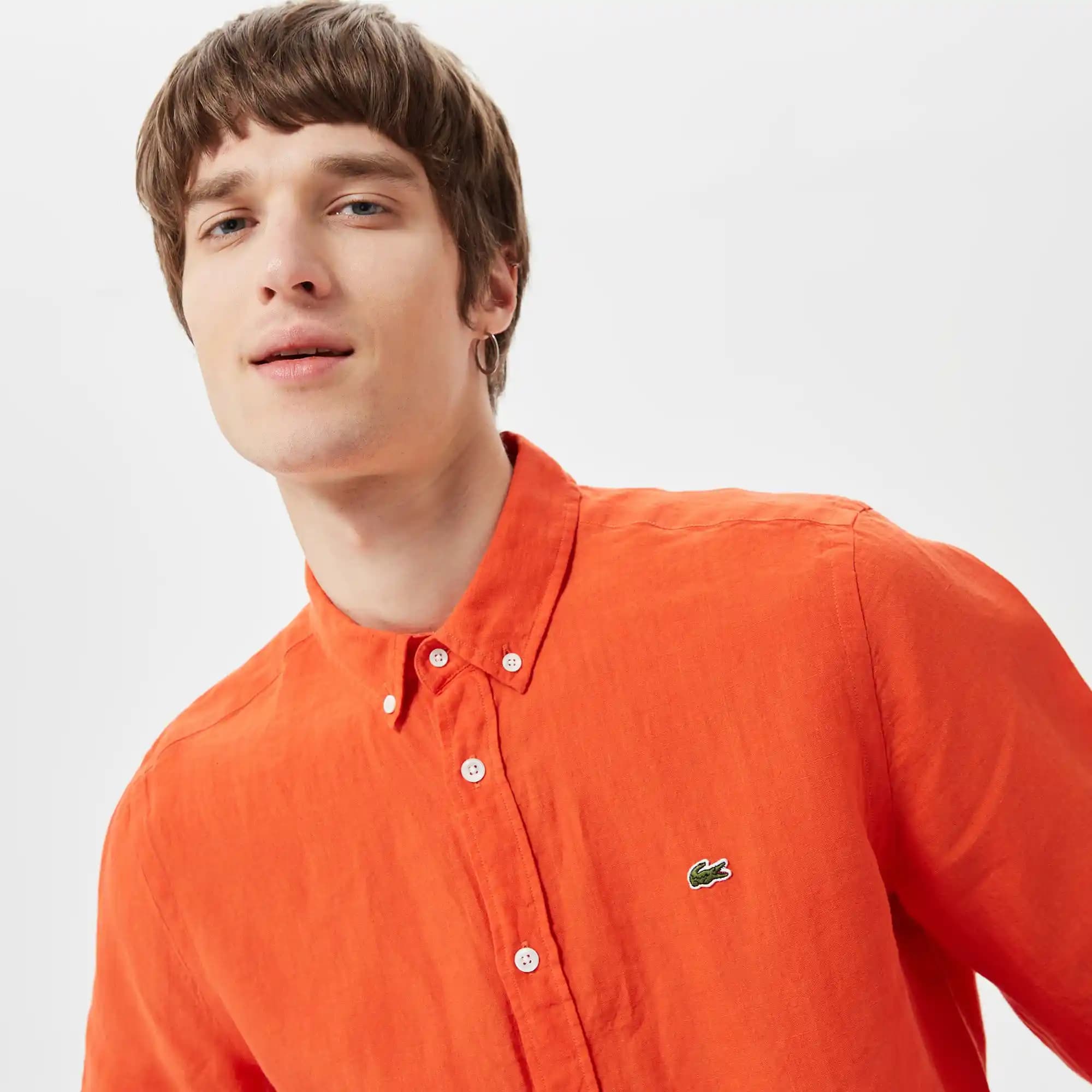 Lacoste Turuncu Gömlekleri: Moda Trendlerini Yansıtan Şık ve Enerjik Parçalar