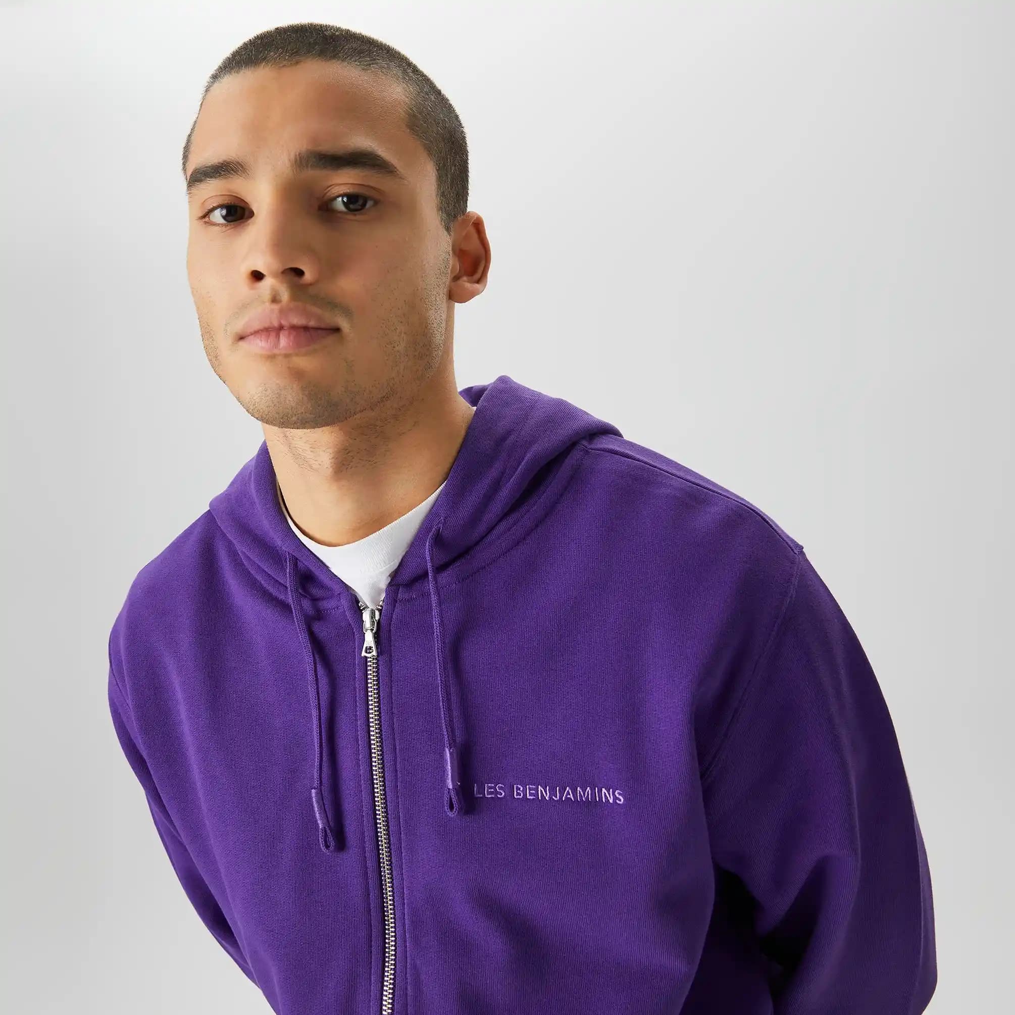 Les Benjamins Mor Sweatshirt ile Şıklık ve Rahatlığı Bir Arada Yakalayın