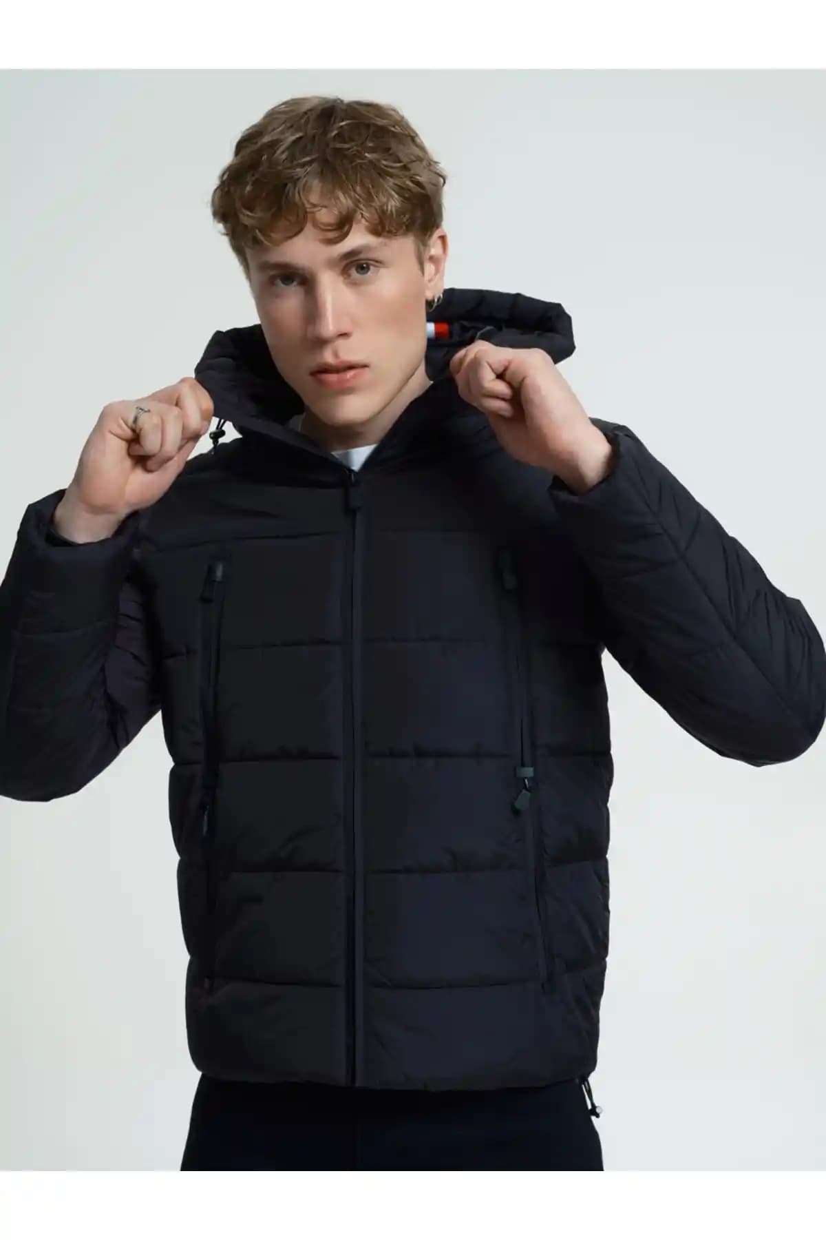 Loft Erkek Mont Modelleri: Şık ve Fonksiyonel Tasarımlarla Kışa Hazırlık